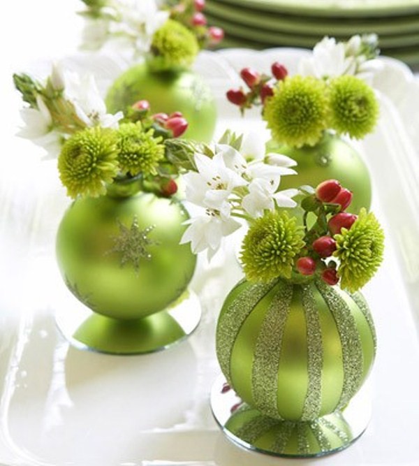 awesome-christmas-balls-and-ideas-how-to-use-them-in-christmas-decor-33.jpg