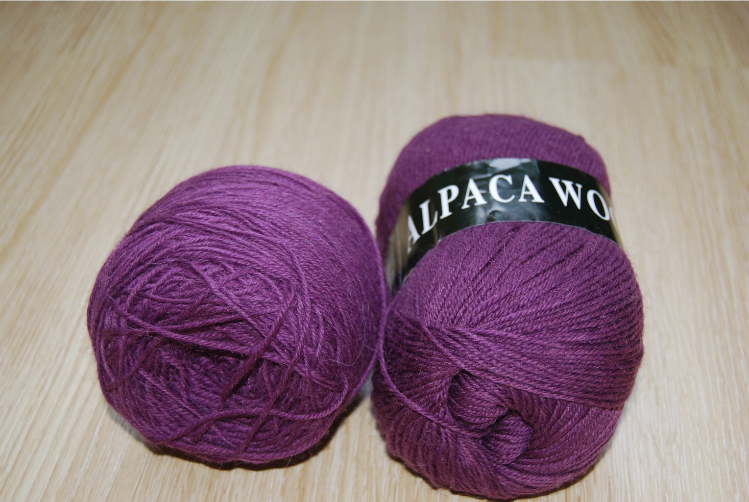 ALPACA WOOL 40% , 60%  300 100, 100.