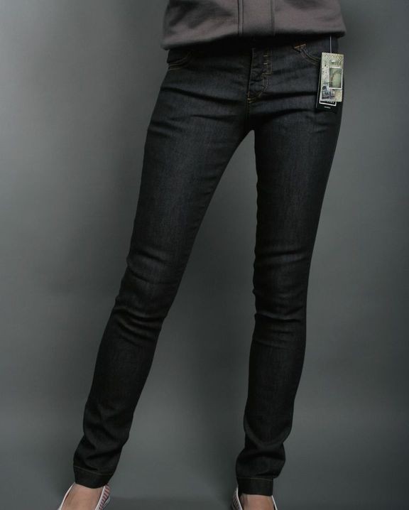 Nyuli black denim  