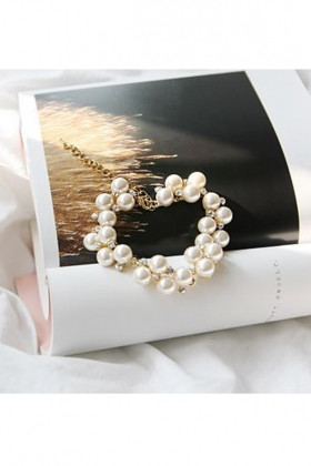 Pearl Bracelete