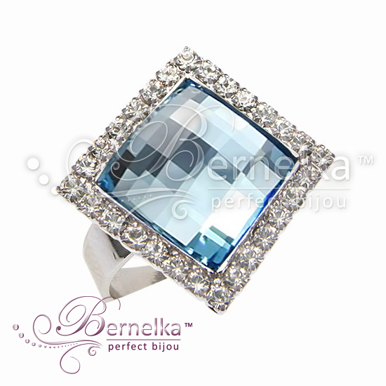 CAROLINE   SWAROVSKI ELEMENTS.5570-3061-7026_396.00 .png