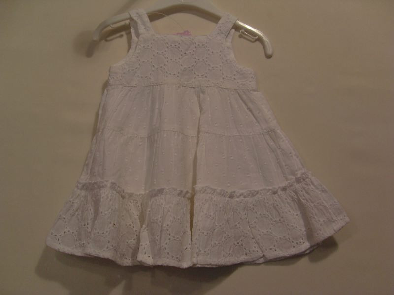 JS0422203B .  726