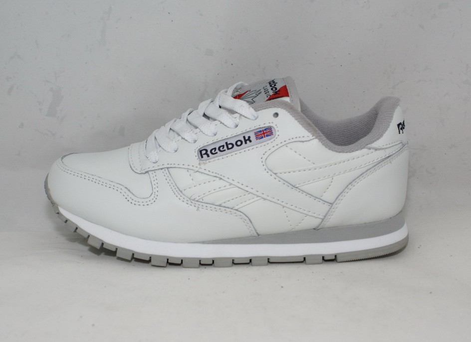 LY-3134  reebok.  888 .   .JPG