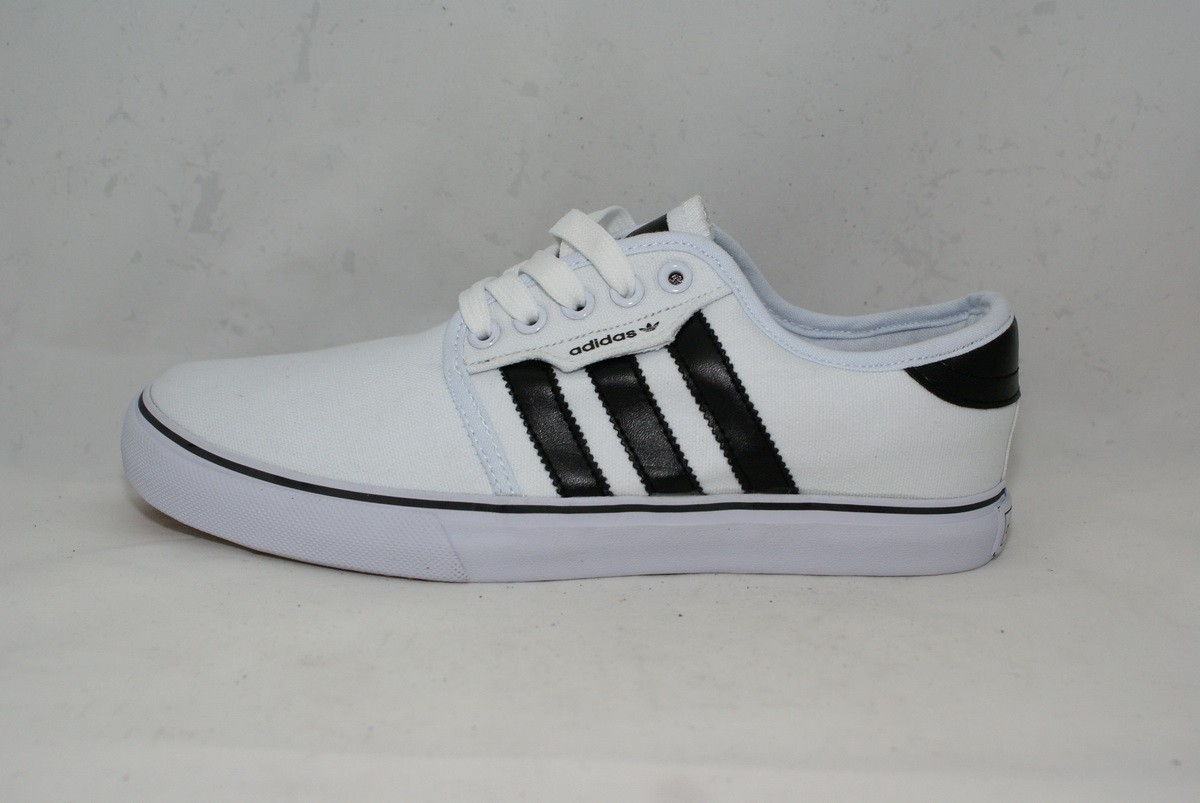 LY-3039.  adidas.  740 ..JPG