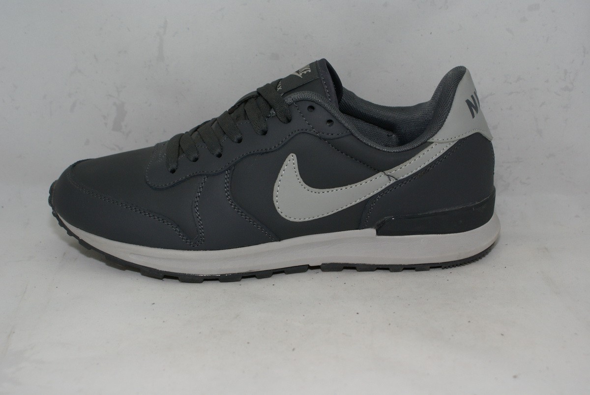 LY-3383.  Nike.  703 ..JPG