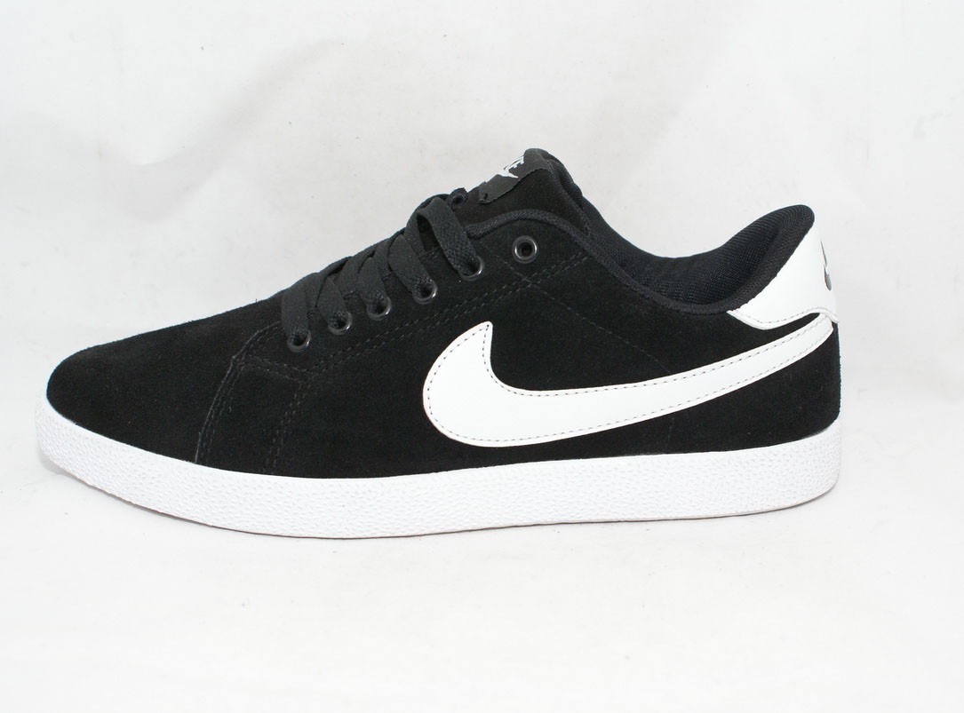 LY-3739.  Nike.  925 ..JPG