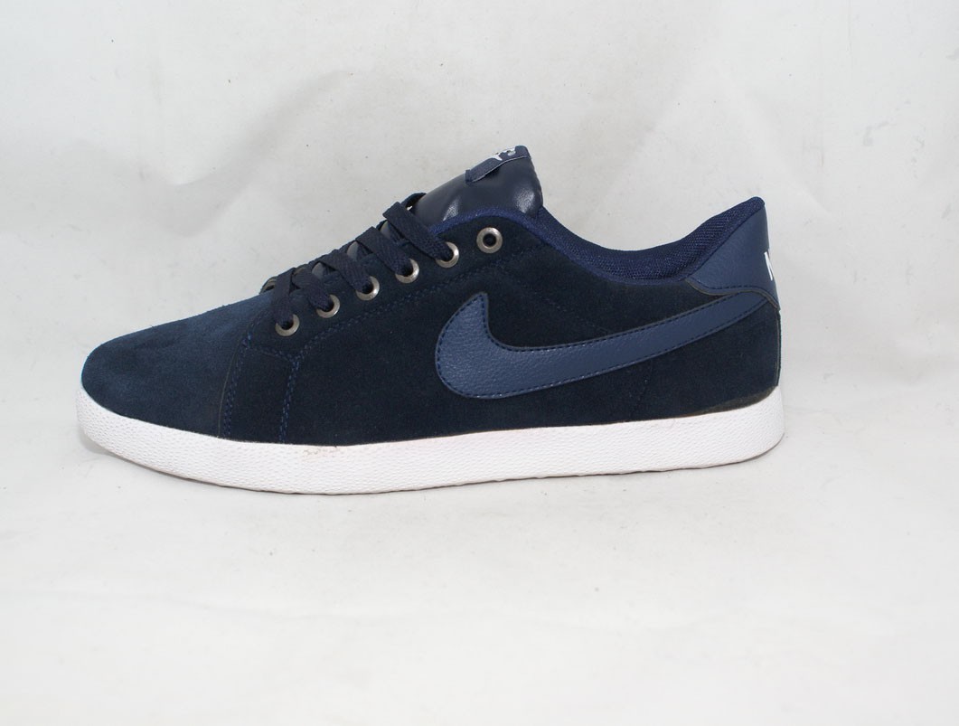 LY-3741.  Nike.  925 ..JPG