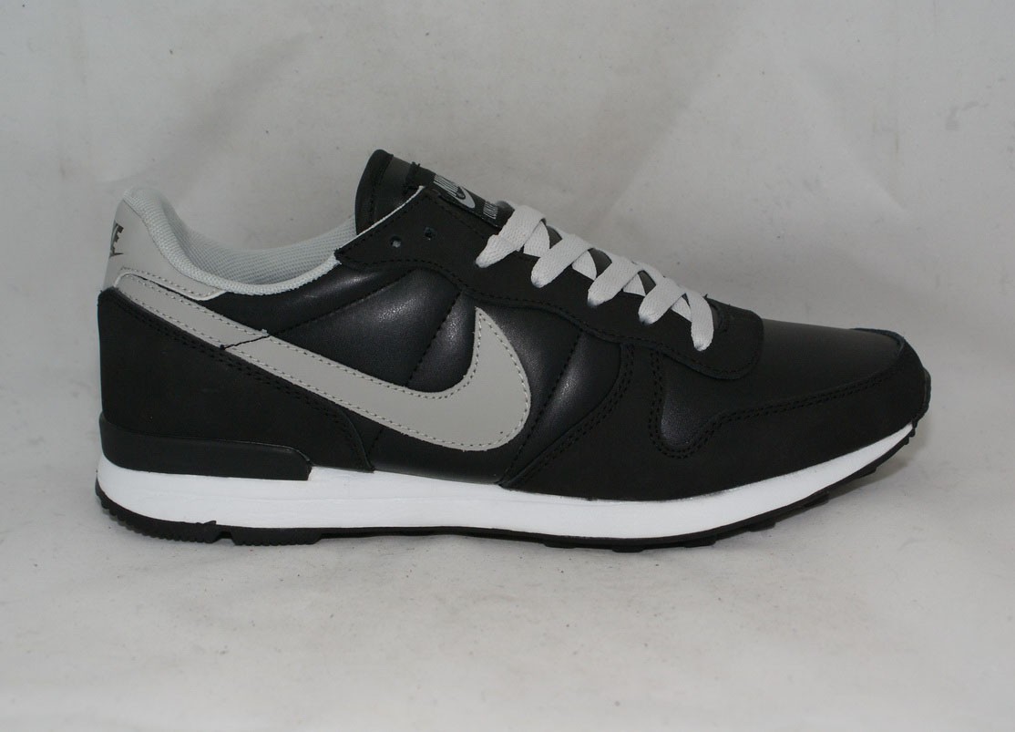 LY-3781.  Nike.  962 ..JPG