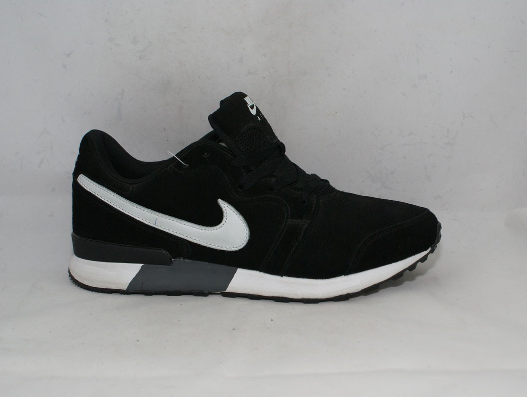 LY-3976.  Nike.  1036 ..JPG