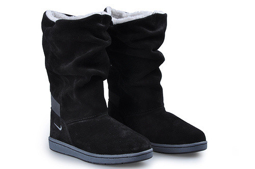 Nike WMNS Sneaker.jpg