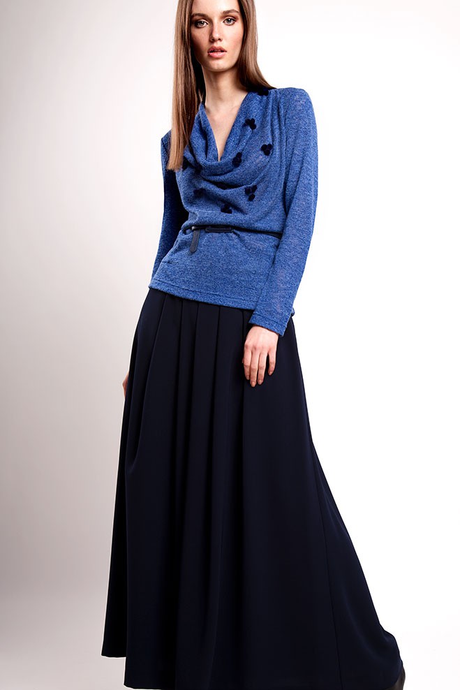  2220 (42-50)   4074 (42-48)