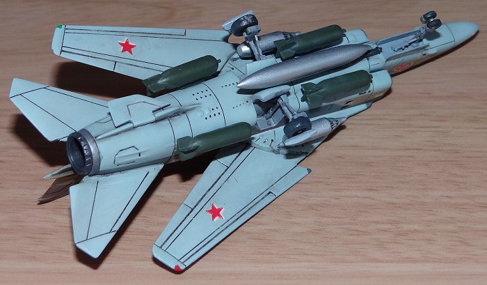 Dragon MIG-27 3.jpg