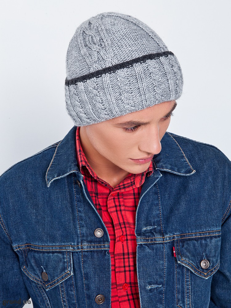 Лисабон шапка вязаная.jpg