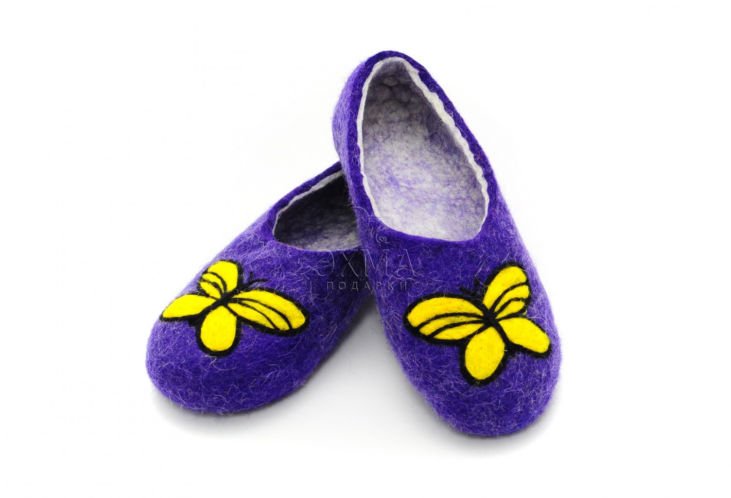 vt166 Желтая бабочка на фиолетовом