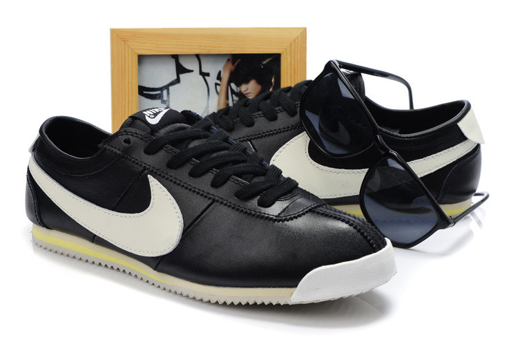 NIKE2012 First Leather CORTEZ CLASSIC.jpg