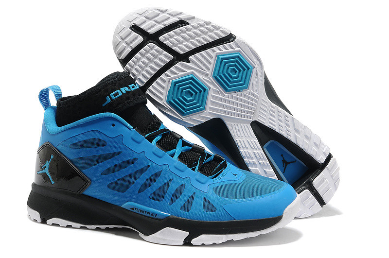 Nike JORDAN TRUNNER DOMINTE.jpg