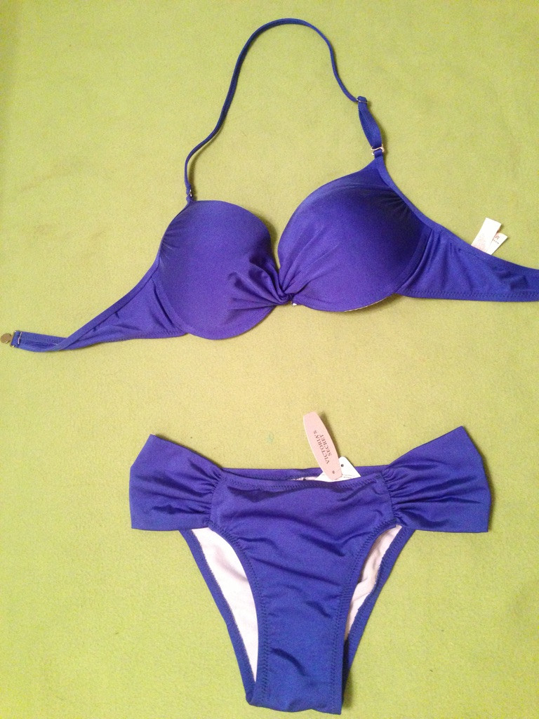 Victoria's Secret  990 