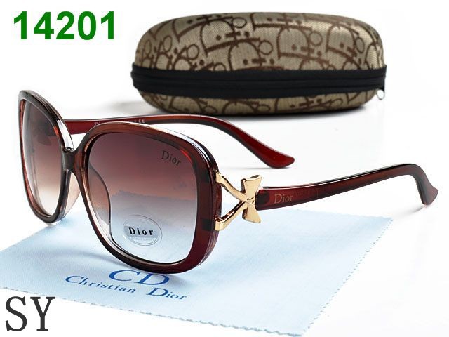 ir-51933, Dior , 600 ..jpg