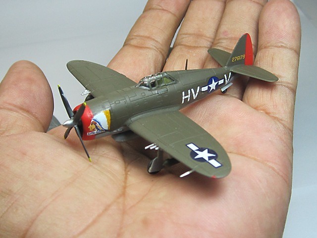 F-Toys WKC11 P-47 Thunderbolt 5.JPG