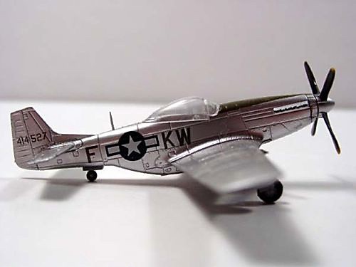 Bandai P-51D 4.jpg