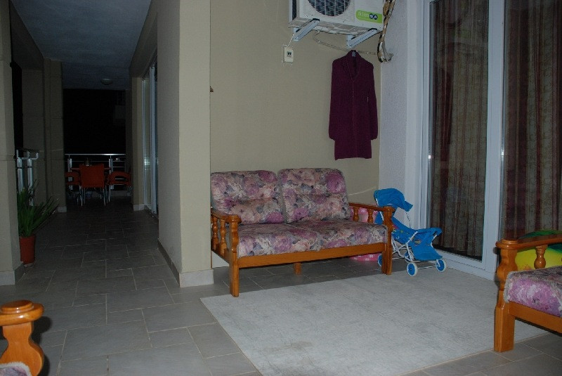 y_7c101.jpg