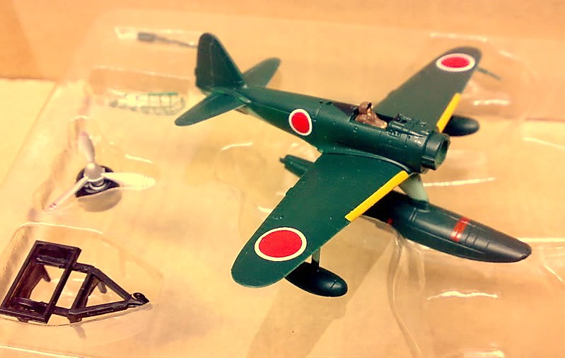 144 F-Toys Nakajima A6M2-N 6.jpg