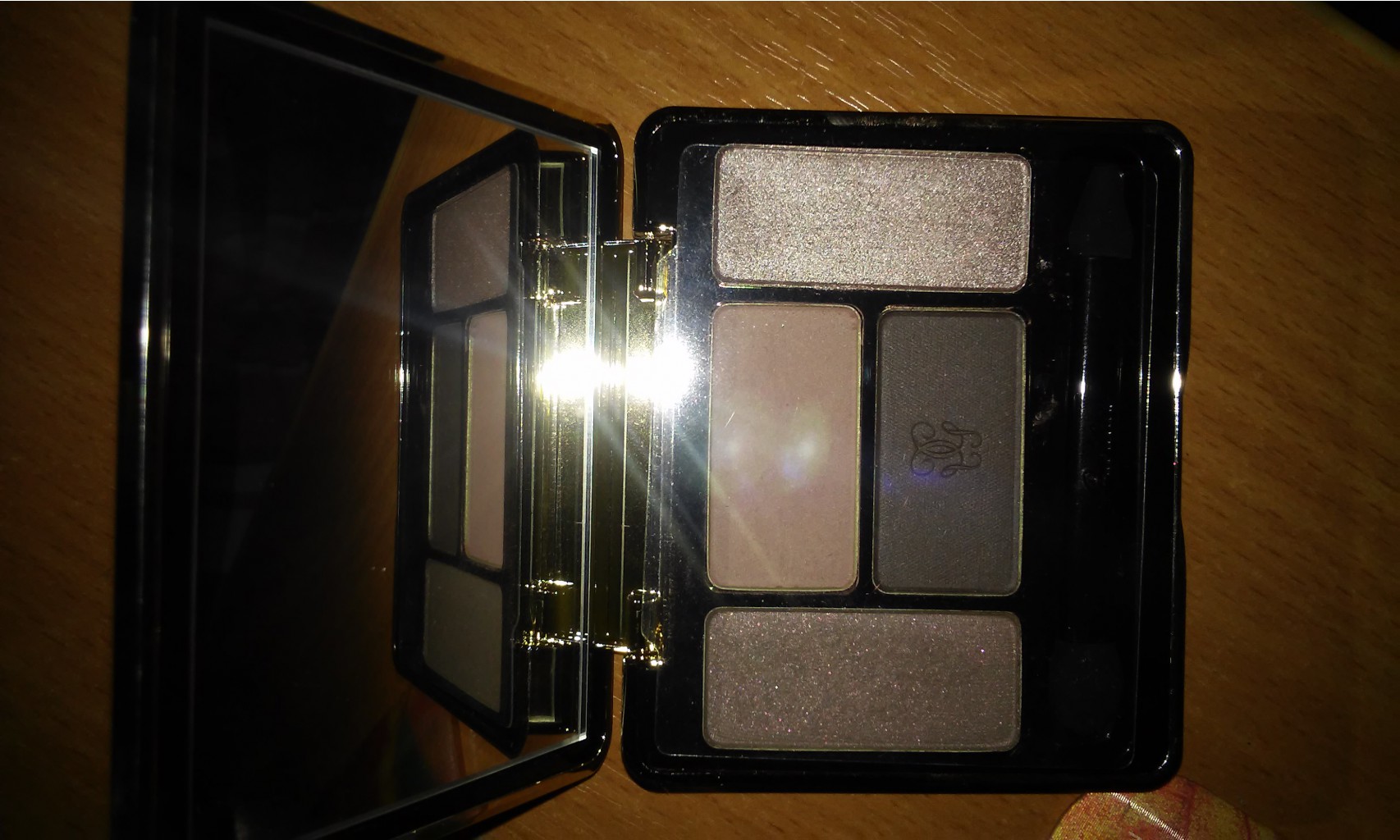 Guerlain Ecrin 4 Couleurs   06 Les Fumes.jpg