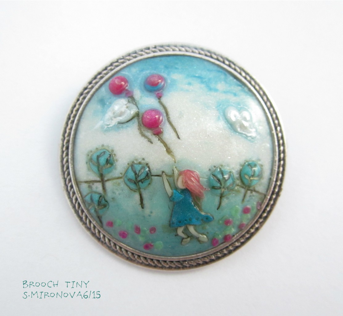 Brooch tiny1.jpg