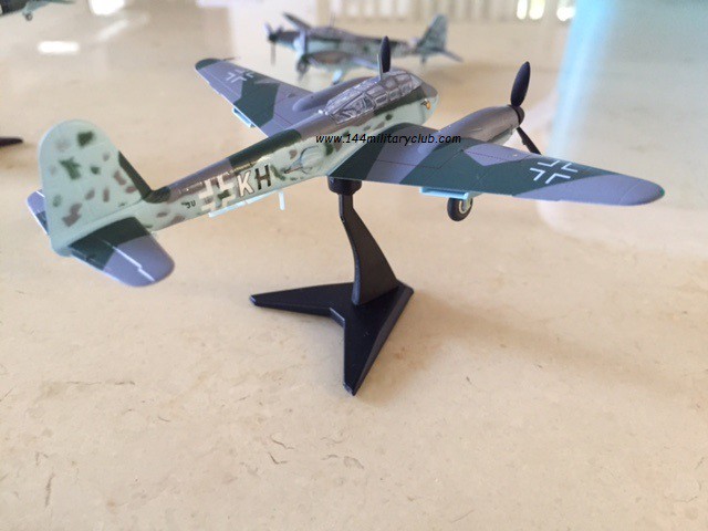 144 F-Toys Me-410 Camo 3A 3.JPG