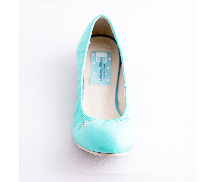 1 595 .  Sonia 2068 MINT