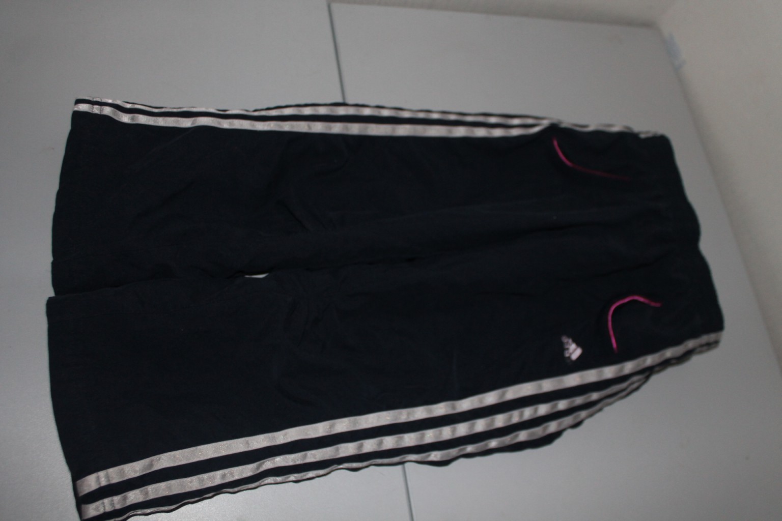   Adidas, - 104, 300.