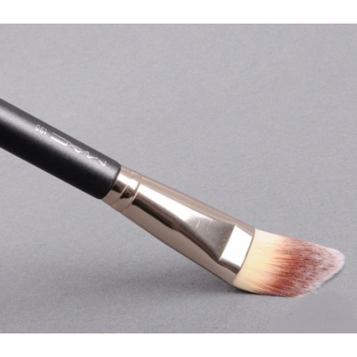 190  Foundation Brush.JPG