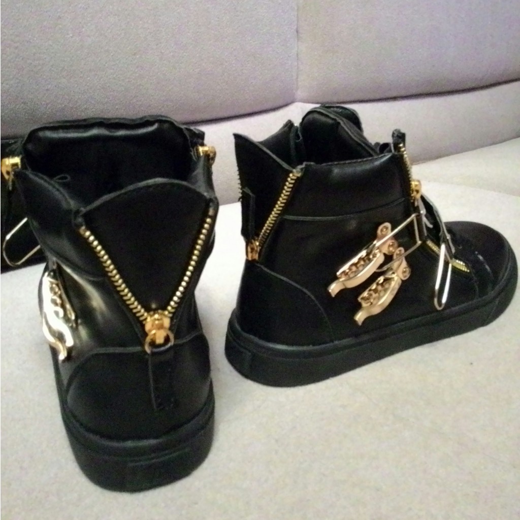   Giuseppe Zanotti