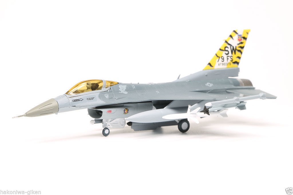 F-Toys F-16C Fighting Falcon 1.JPG