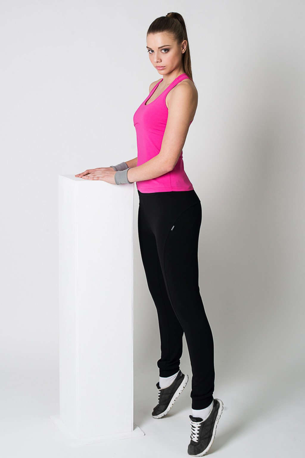 KELLY 01057-2  MICHELE 01069 .jpg