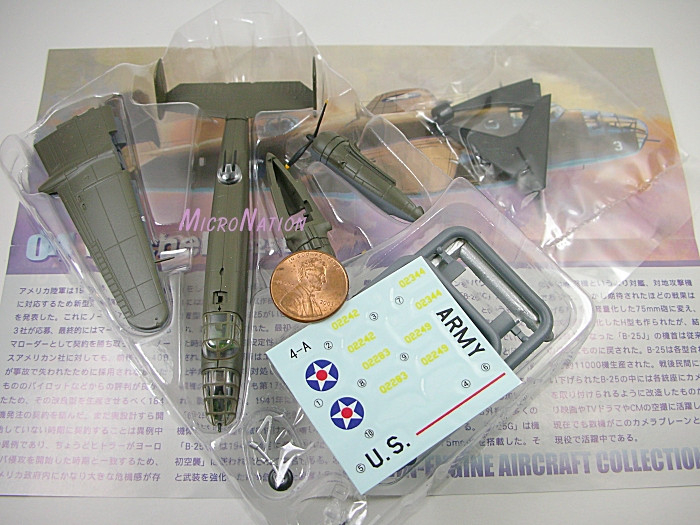 144 F-Toys B-25B Olive 2.jpg