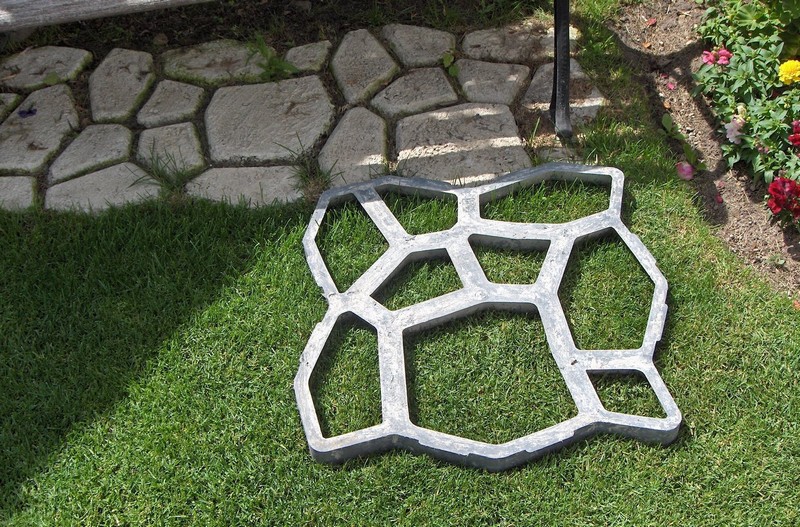 Diy paved patio 3.jpg