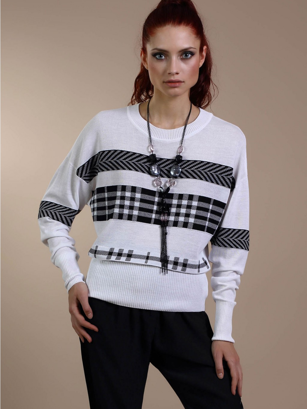 Jumper Livadia white 1.jpg