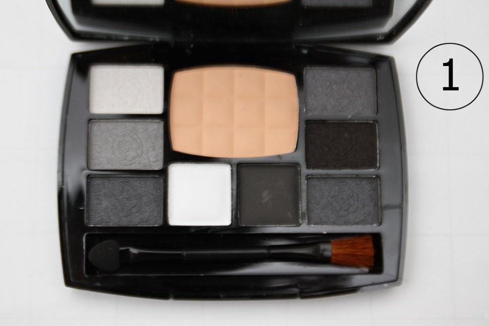 220 . -    Chanel Travel Makeup Palette 33 . (1)