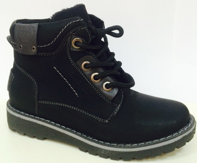  32-37 VM003 black.jpeg