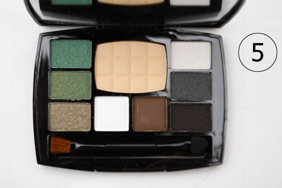 220 . -    Chanel Travel Makeup Palette 33 . (5)