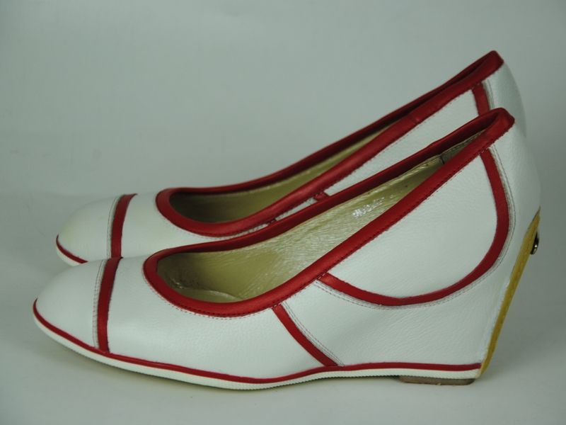   ( ) -1 229 . (  . %)