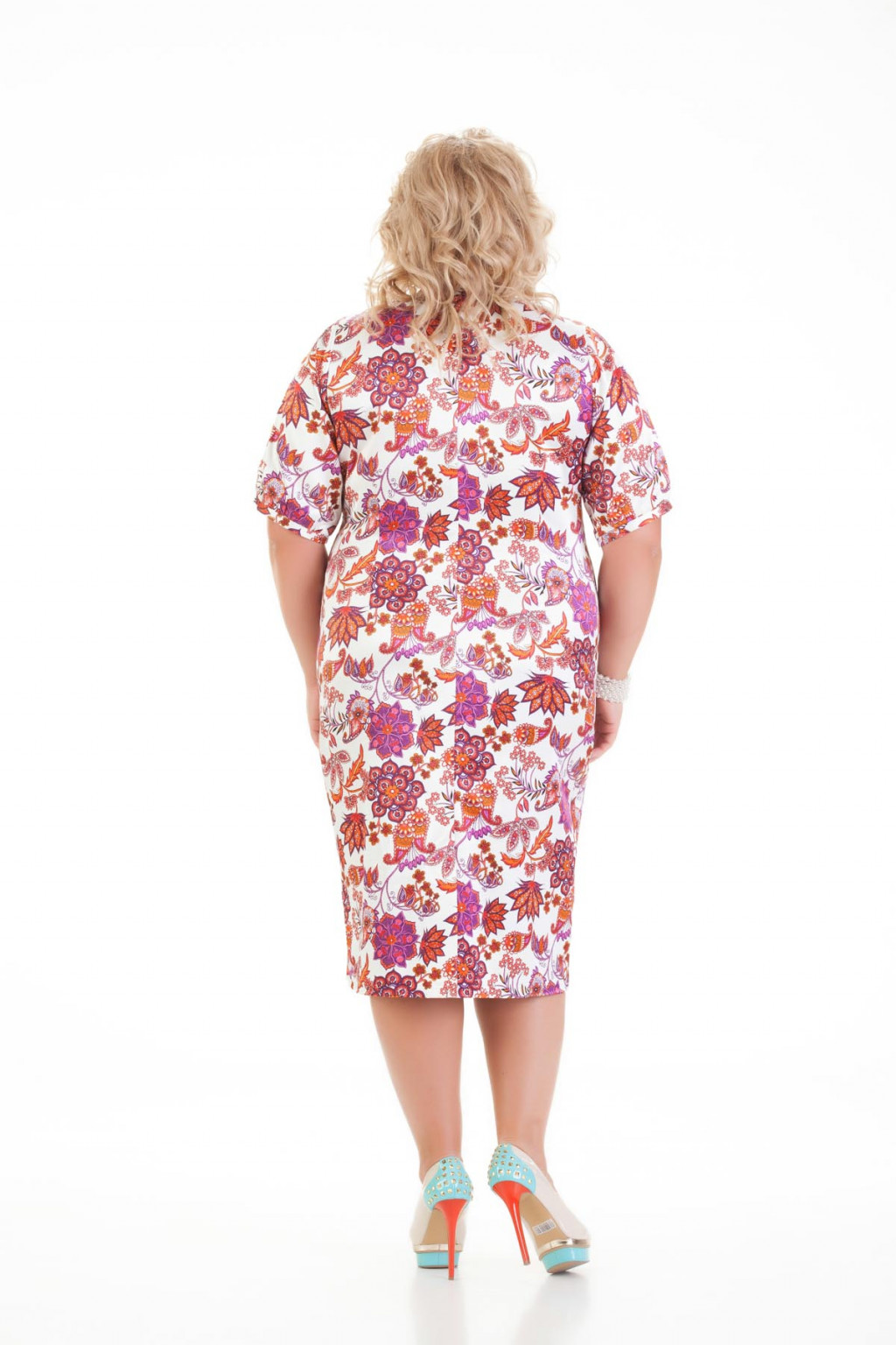     52,54,56,58,60,66 1800  .jpg