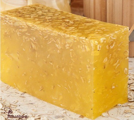 Мед с овсяными хлопьями.