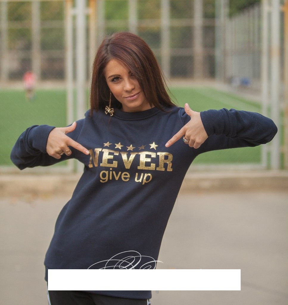    Never Give Up SK House 307   S M L 1250.jpg