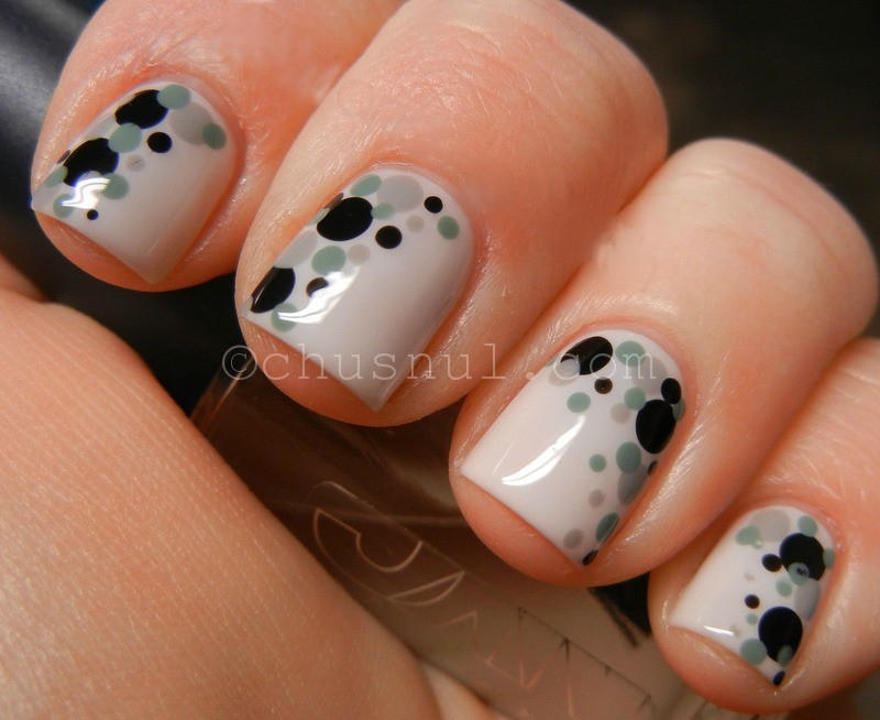 Dot-Manicure.jpg