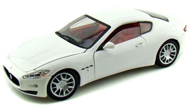 79151 118 Maserati Gran Turismo - 1340,00.jpg