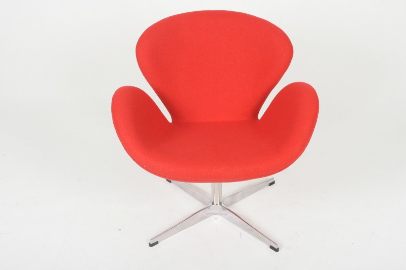  Swan Chair Red (-), Black (-).jpg