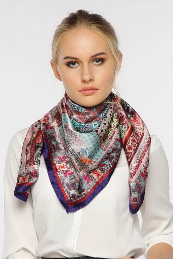 DGT-029 (2). Шелк. 90х90. Pa-cc-ia. Италия. 2700 руб.jpeg