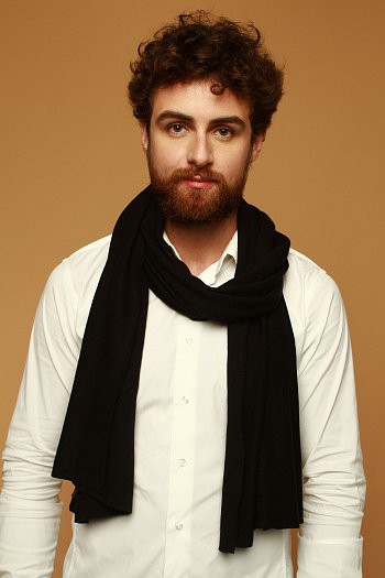 LB-VERONIQUE- black. Акрил. 50х160 см. La-ur-a-Bi-ag-io-tt-i. Италия. 1430 руб.jpeg